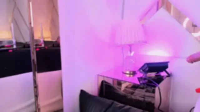 Lily_StClair webcam