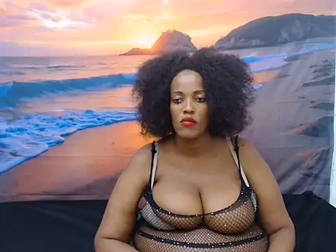 ThickandTallXX webcam