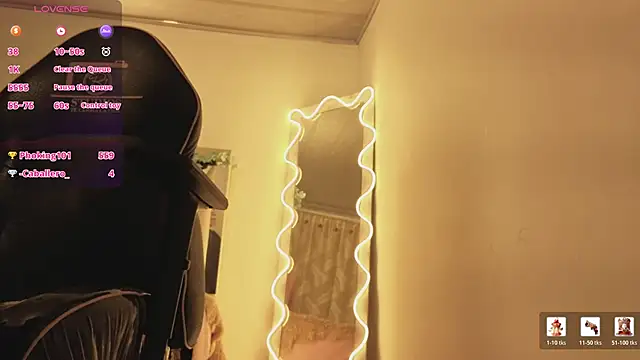 ZURY_TAY webcam