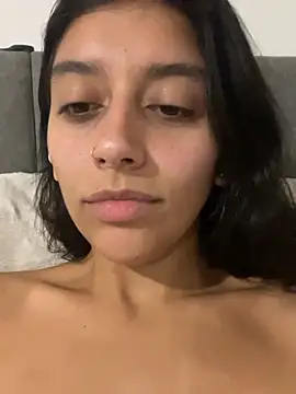 brittanydiaz (F young) - Fingers pussy cum