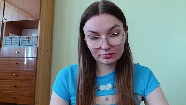 LooveELLYx webcam