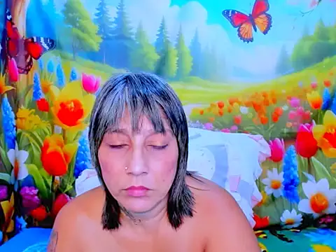 indianroxy webcam
