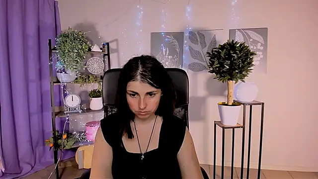 MartaEdams webcam
