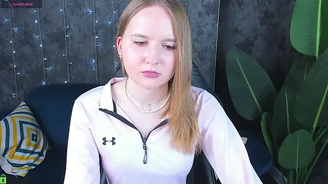 Emmaa_Kimm webcam