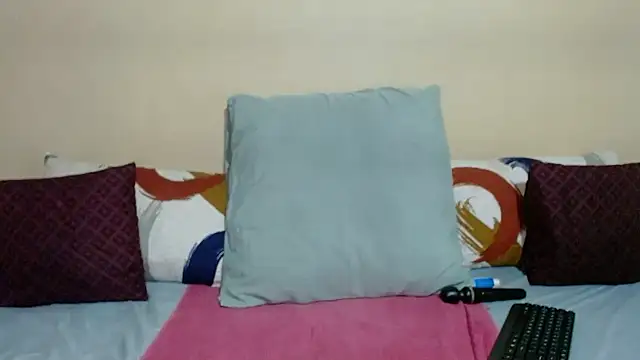 DiamondLuv29 webcam