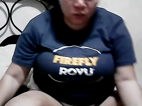 HornyPussie69 webcam
