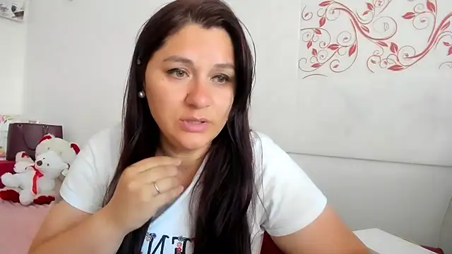 EVELYNA88 webcam