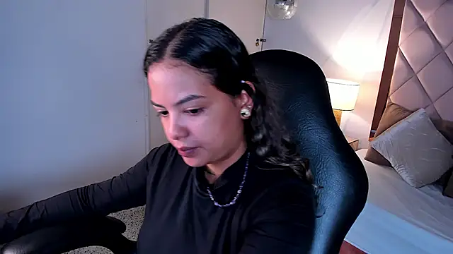 dulce_lyraa1 webcam