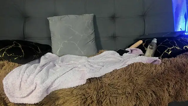 Luna__Cortez webcam