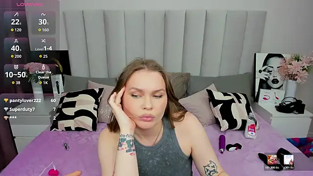 KattyWests webcam
