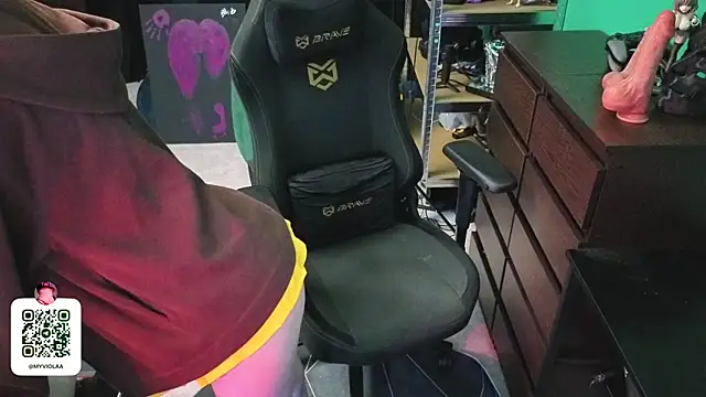 Maya_Viola webcam