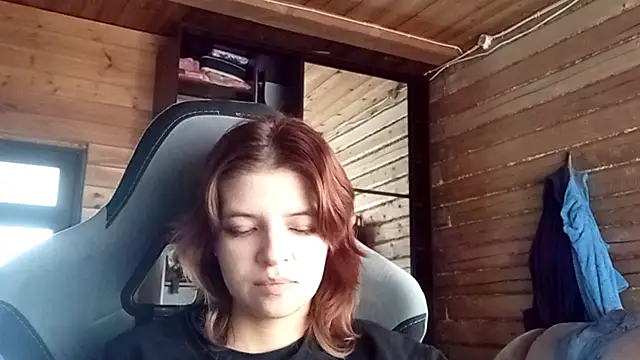 LowkeyIndigo webcam