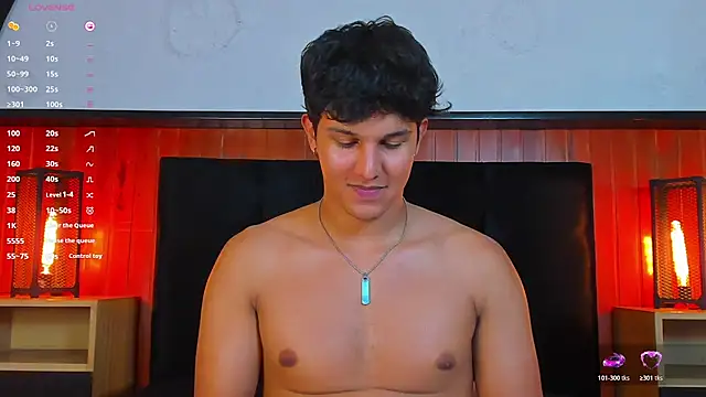 Leo_Savage_ webcam