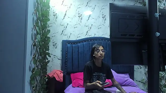 KarlaSlutSkinny__ webcam