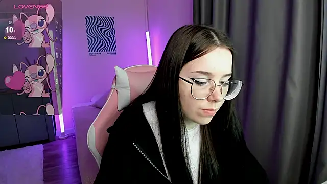 kellymilton - KellyMilton's free webcam