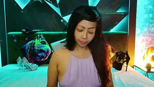 ElyaQuinn webcam