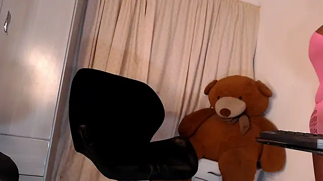 mistressbigcock777 webcam