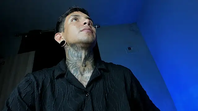 Travisttanner28 webcam