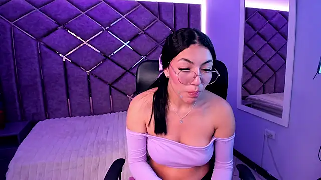 Poly_Sasha_ webcam