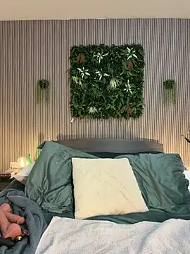 MysteryGirl__ webcam