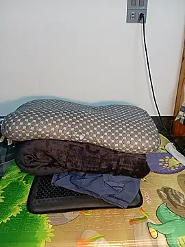 Zuzu-Asia webcam