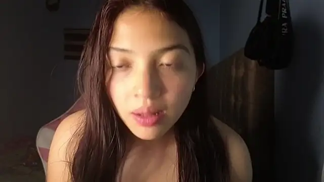 nina_hot59 webcam