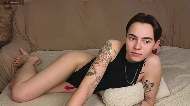 yourfav0ritegirls webcam
