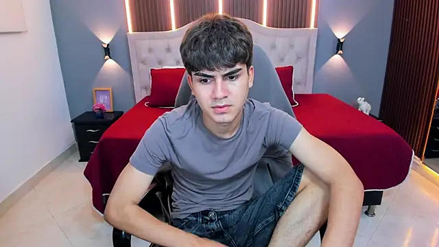 tommy18__ - Tommy18__'s free webcam - UK Sex Cams
