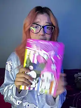 Valen-Foxx1 webcam