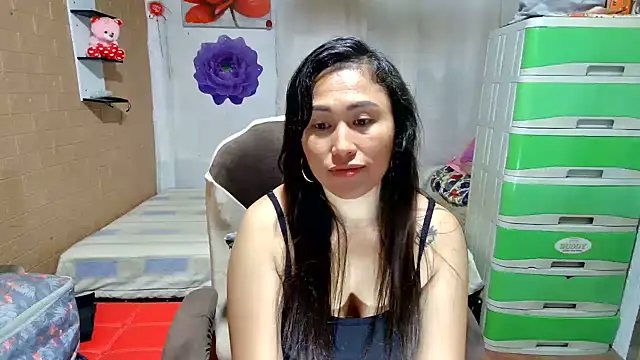 Filipina_Desire webcam