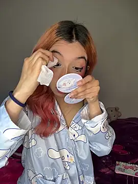 Valen-Foxx1 webcam