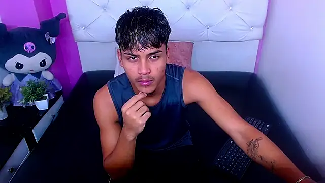 Angel_foxc13 webcam