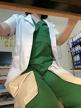 secretly_masturbating's live cam