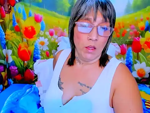 indianroxy webcam