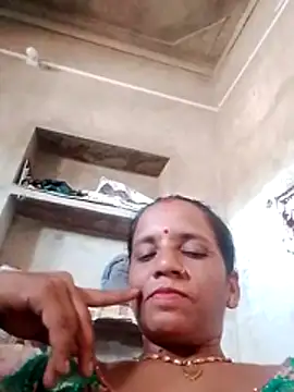 Anitarakkoli live sex cam