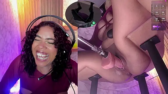 NinaCapelli webcam