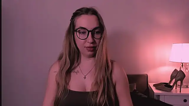 AriaDesire webcam