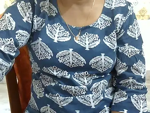 CHAMELI4747 webcam