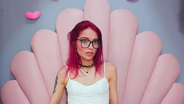 luci_miller webcam