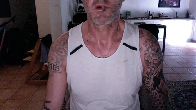 love_save_the_world webcam