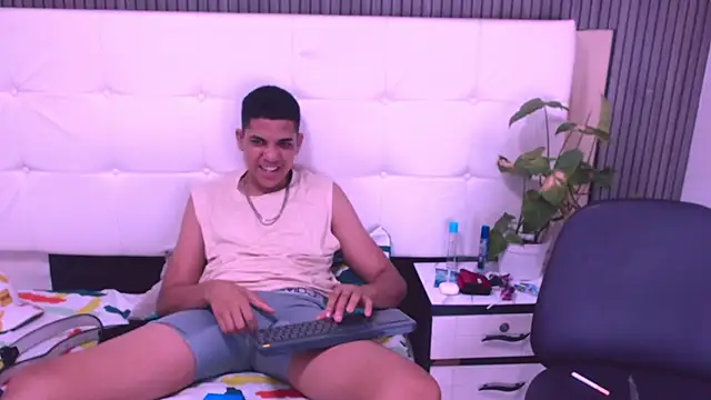 Lukaz_Caballero webcam