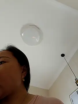 cro-j (F milf) - 换手机