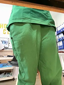 Secretly_masturbating