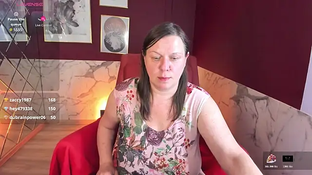 KellyPerfection webcam