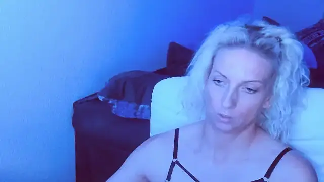 SexyJulia21 webcam