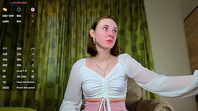 Cowell_Adelina webcam