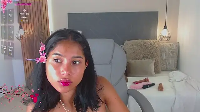 Milaa_Star_ webcam