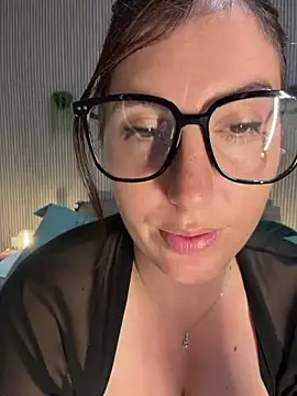 MysteryGirl__ webcam