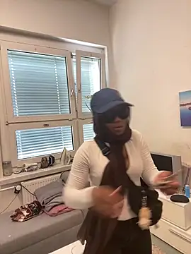 sexybitchandhotdick webcam