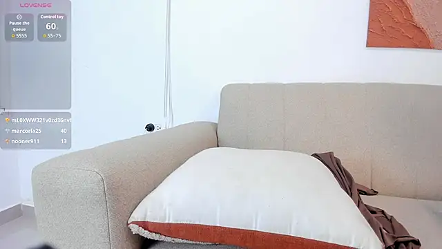 Aminaa_Kaarim webcam